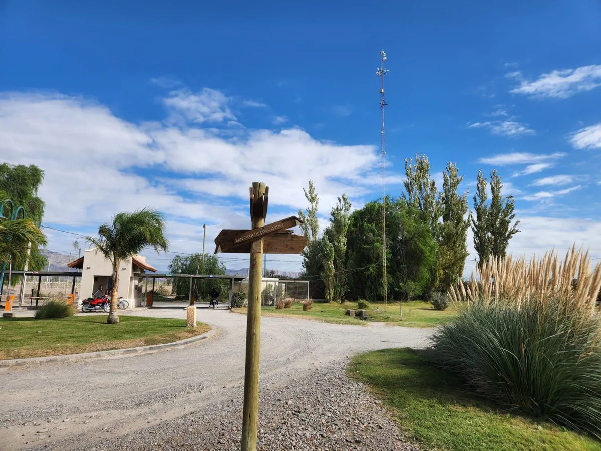 LOTE 652 M2 EN B° SAN JUAN DE LOS OLIVOS. RAWSON foto 2