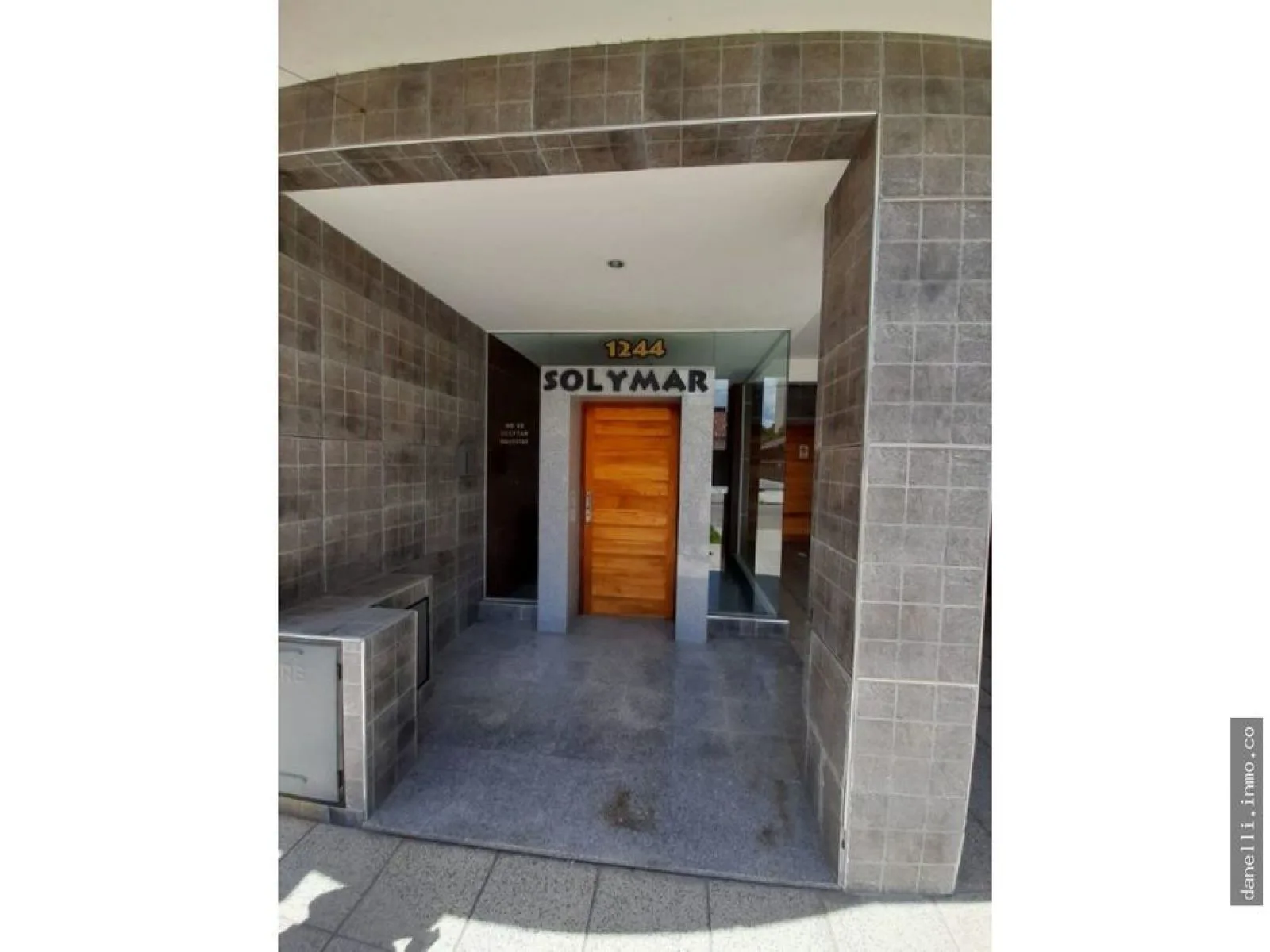 1-Bedroom Apartment with Balcony and Parking in Miramar, Solymar, 2nd Floor – photo 12 of 15