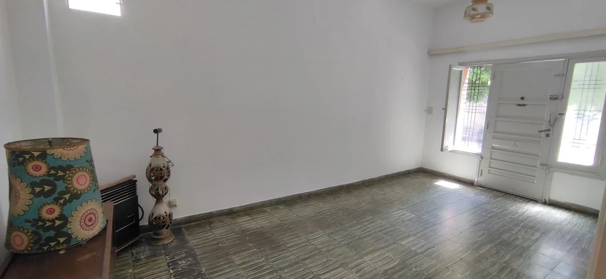 VENTA CASA MULTIFAMILIAR PABLO PODESTA OPORTUNIDAD foto 2