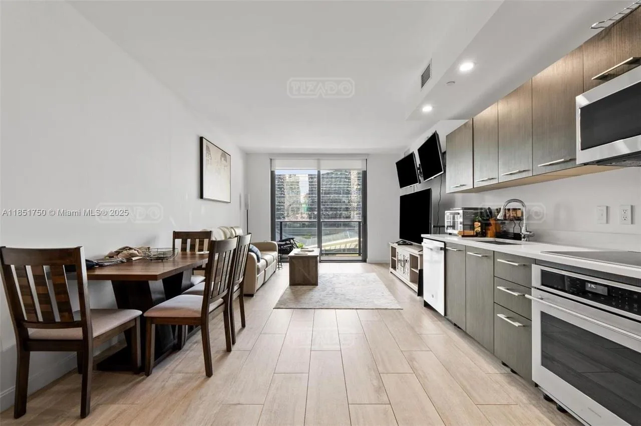 45 SW 9th St #1109 foto 3