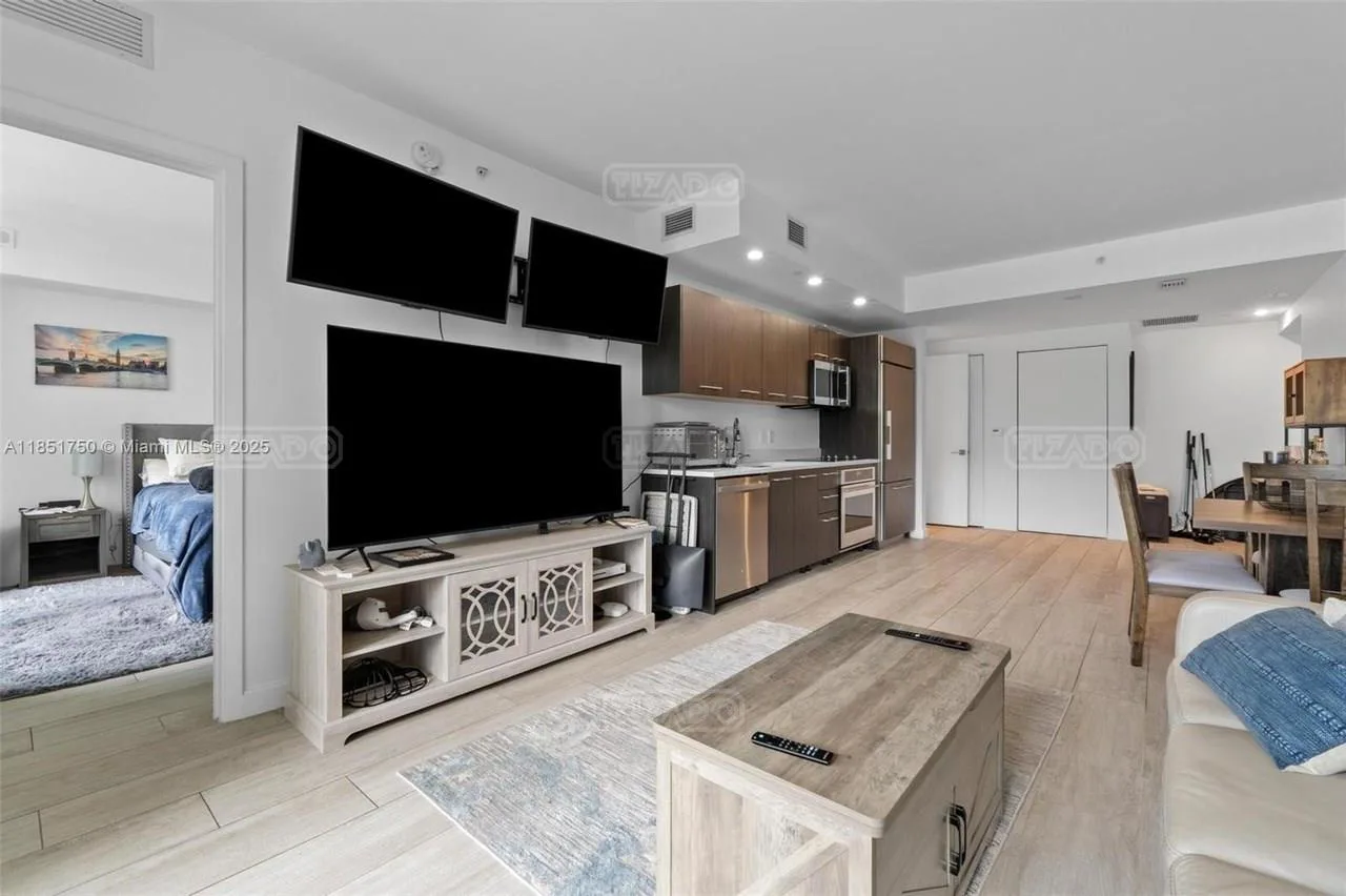 45 SW 9th St #1109 foto 5