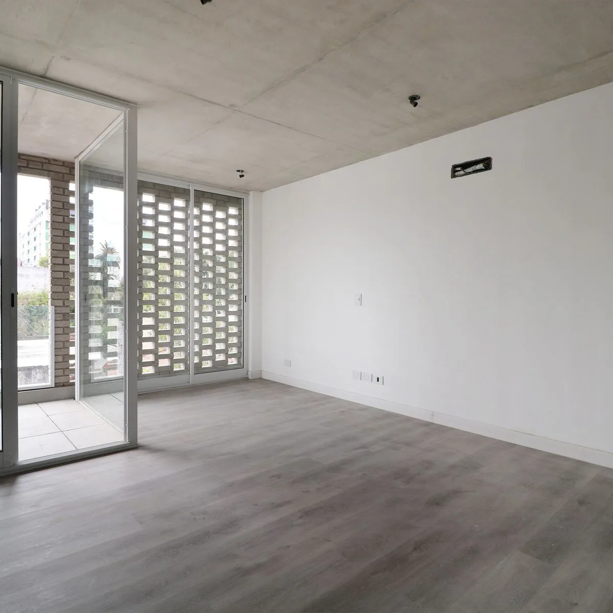 Monoambiente con balcón a estrenar foto 5