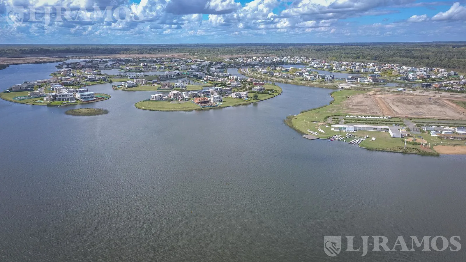 Terreno en Puertos del Lago - BARRIO AMARRAS foto 4