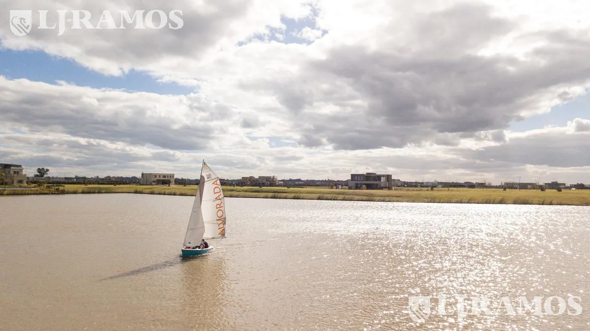 Terreno en Puertos del Lago - BARRIO AMARRAS foto 5
