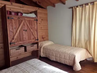 VENTA Cabañas en Villa Meliquina, San Martín de los Andes, Neuquén. Excelente ubicación foto 2