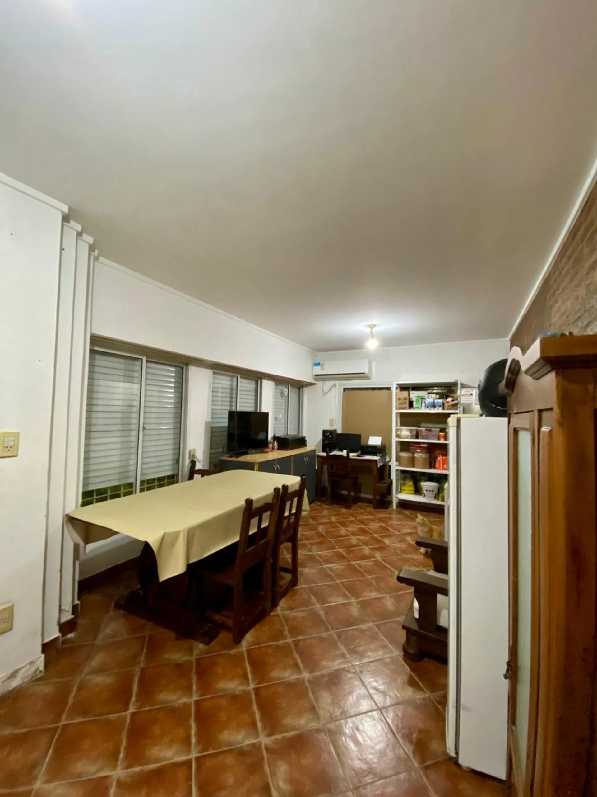 VENTA DE DEPARTAMENTO  EN PB AL FRENTE CON PATIO foto 2