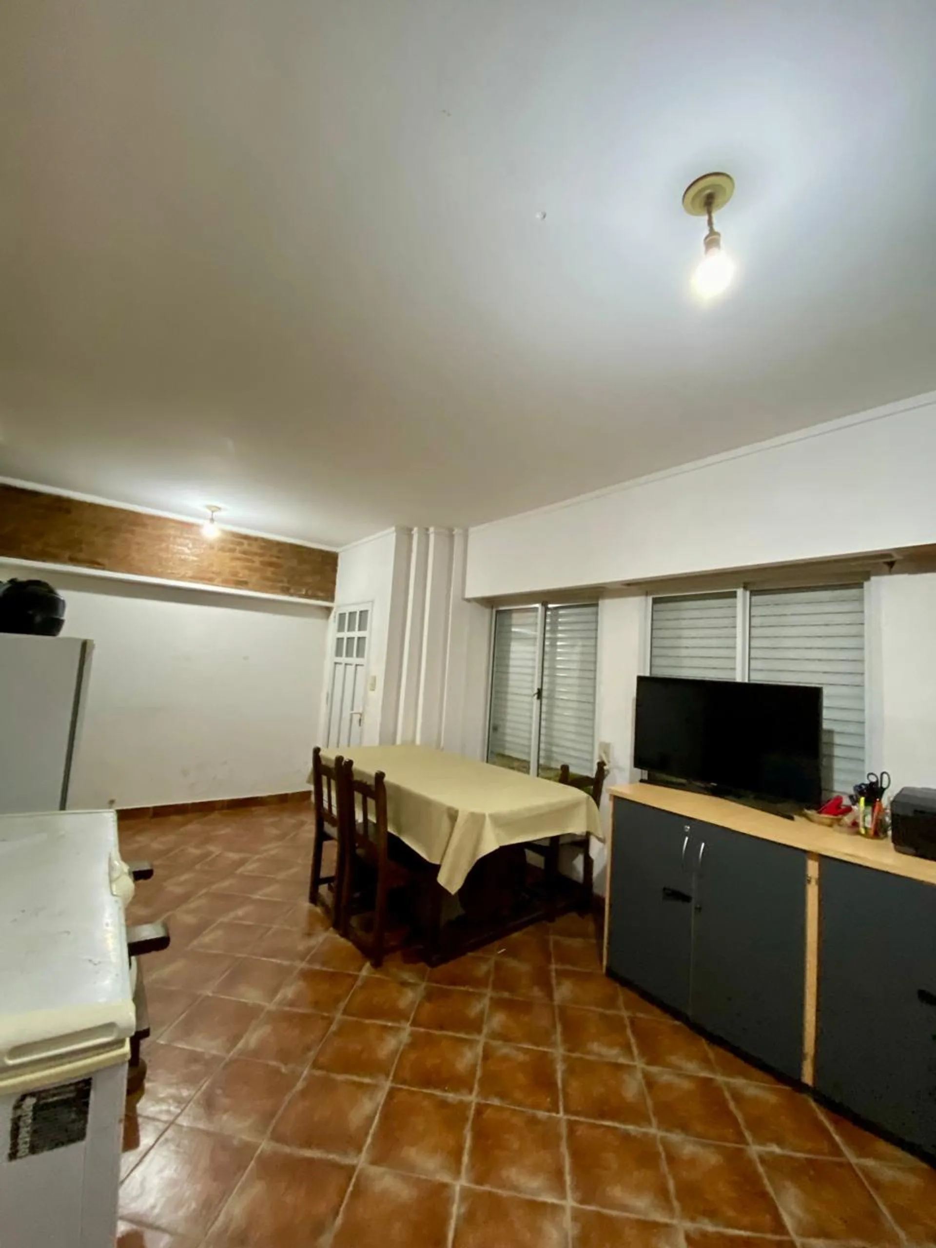 VENTA DE DEPARTAMENTO  EN PB AL FRENTE CON PATIO foto 3
