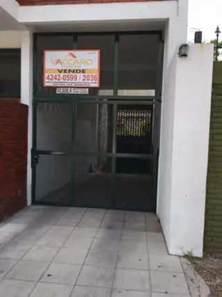 COCHERA CUBIERTA EN BANFIELD. foto 2