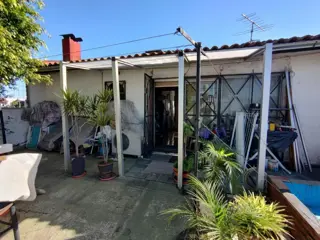 CASA Y DPTO EN ESQUINA foto 5