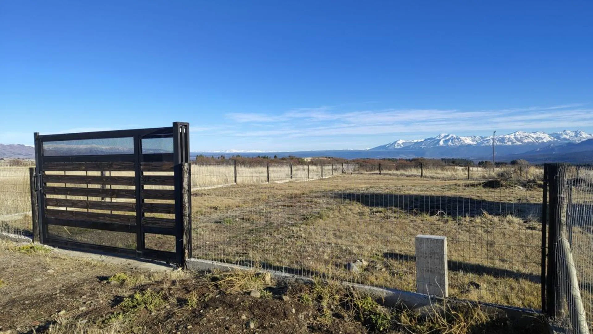 LOTE EXCLUSIVO CON VISTAS A LA CORDILLERA foto 2