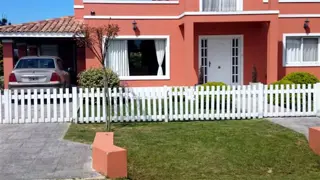 HERMOSO CHALET EN BARRIO PRIVADO AERO COUNTRY CLUB foto 2