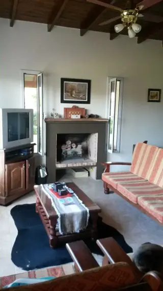 HERMOSO CHALET EN BARRIO PRIVADO AERO COUNTRY CLUB foto 4