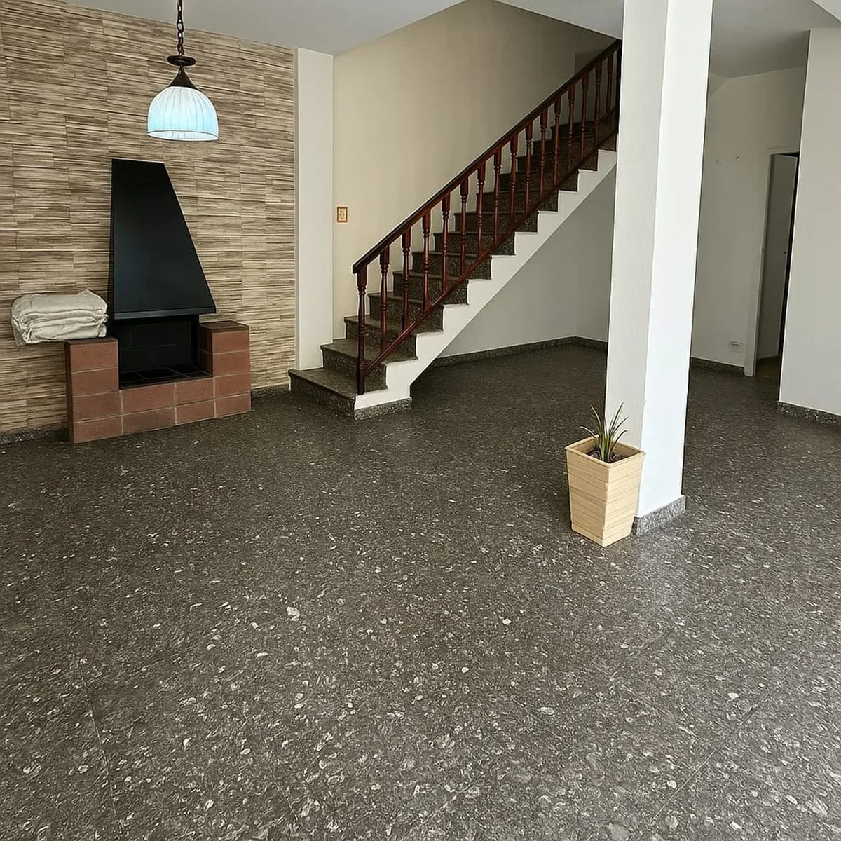 VENTA CASA 4 AMBIENTES PILETA PARRILLA SAN JUSTO foto 3