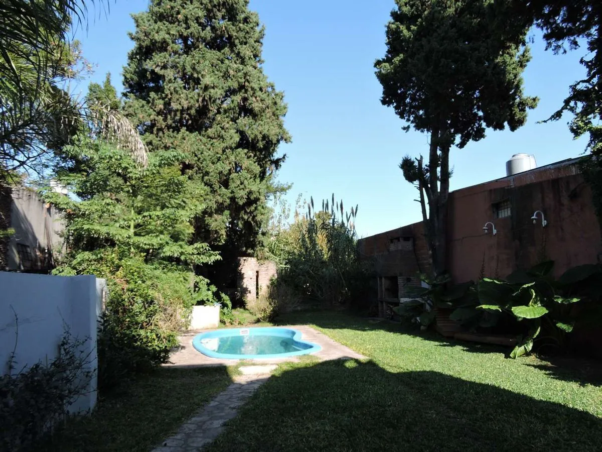 VENTA CASA 4 AMBIENTES PILETA PARRILLA SAN JUSTO foto 4