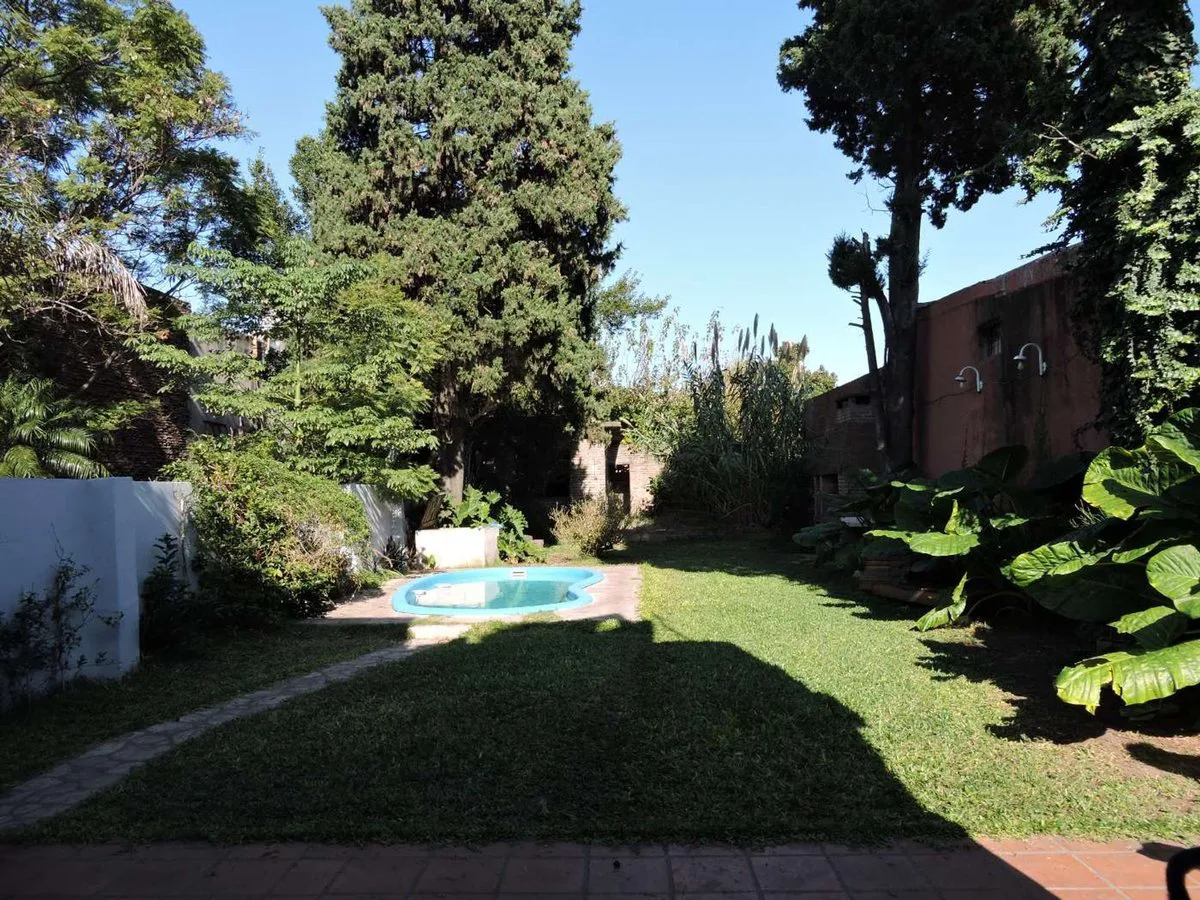 VENTA CASA 4 AMBIENTES PILETA PARRILLA SAN JUSTO foto 5