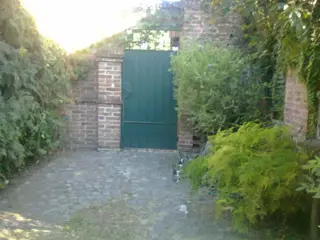 HERMOSO CHALET ESTILO INGLES foto 3
