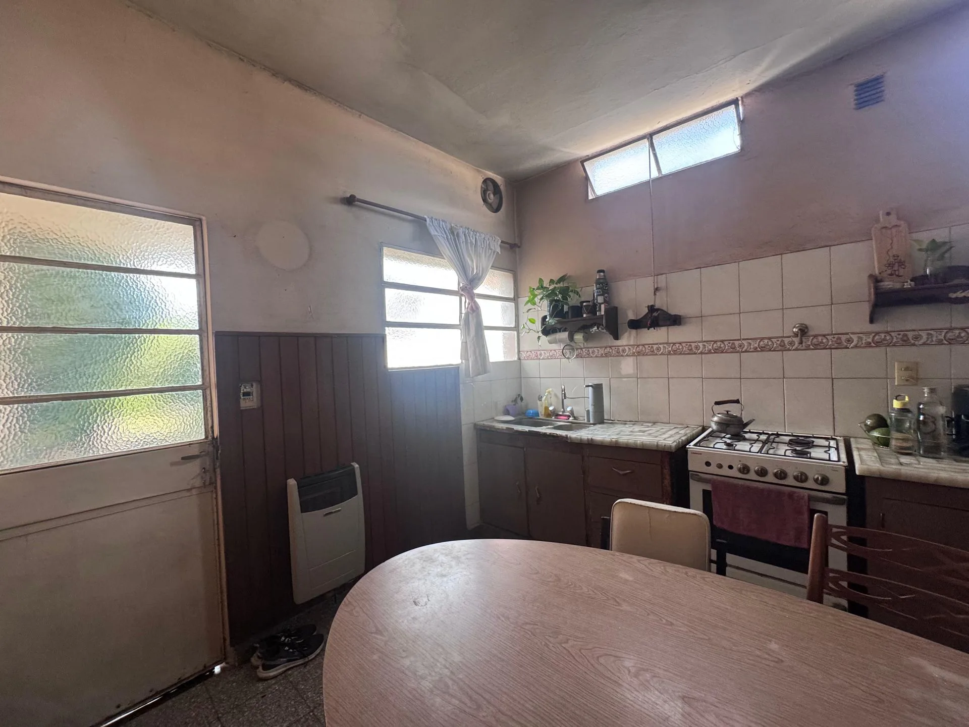 VENTA CASA 3 AMBIENTES FLORENCIO VARELA foto 3