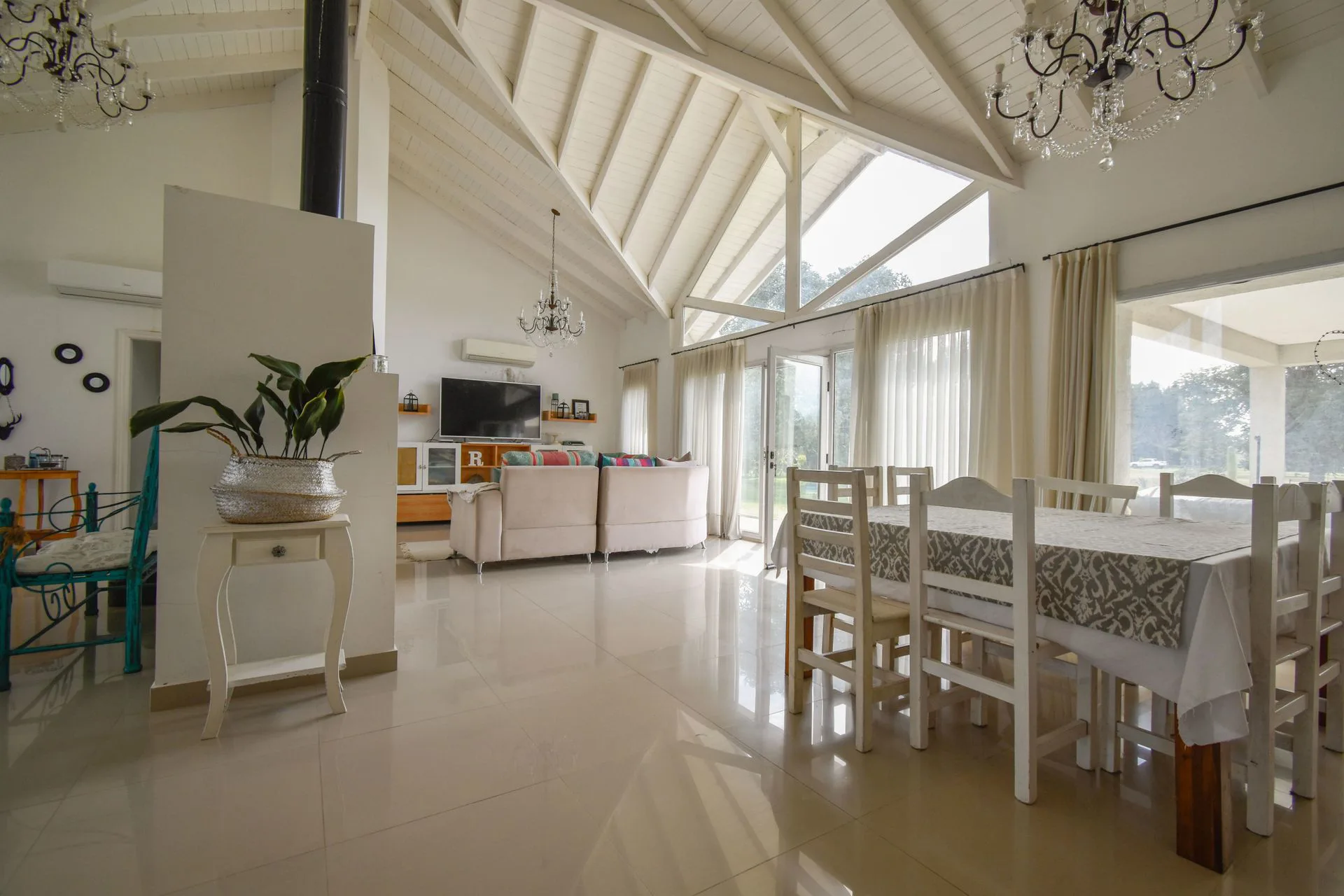 CASA VENTA 6 AMBIENTES FINCAS SAN VICENTE GOLF foto 4