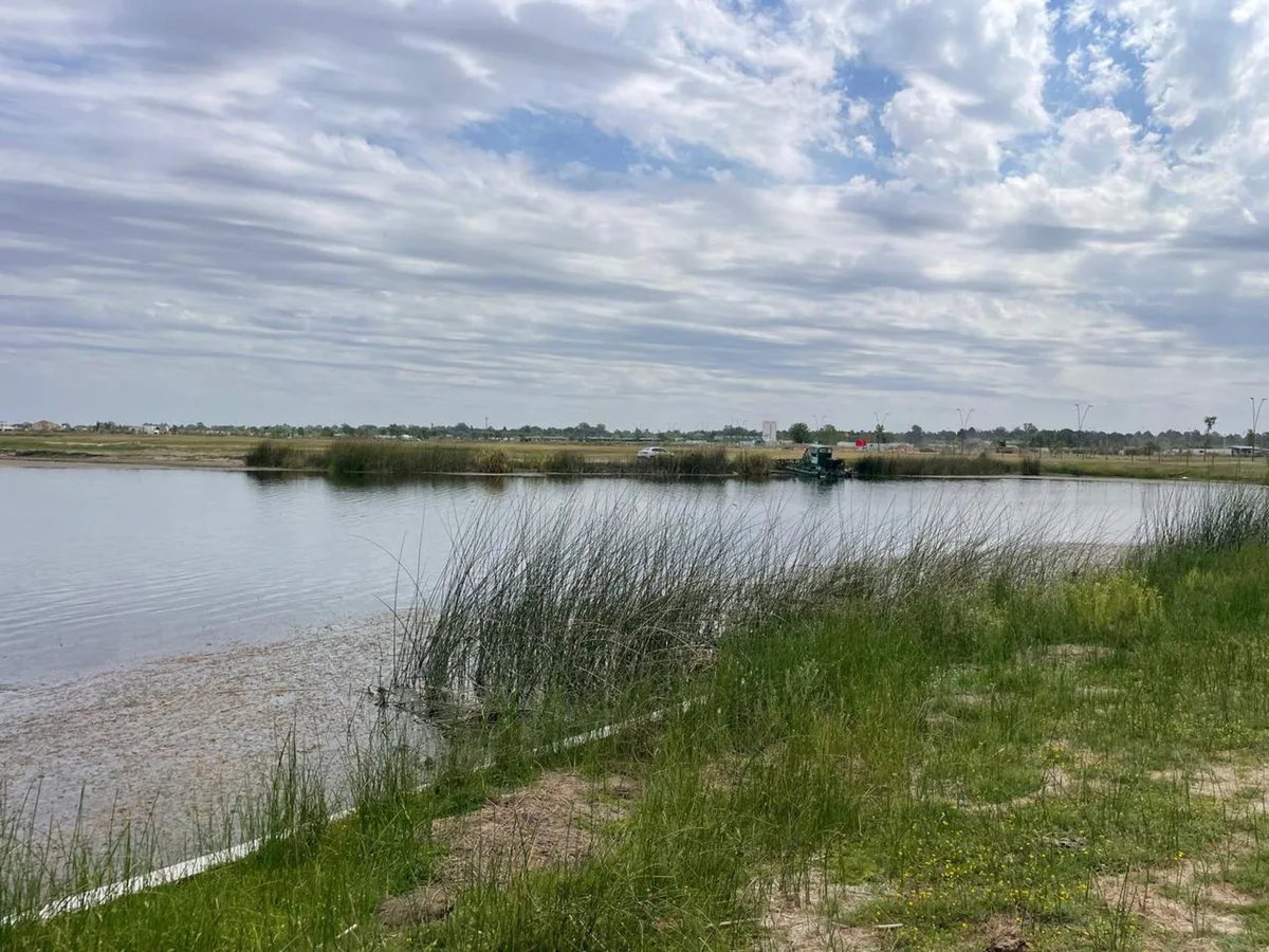 VENTA LOTE AL AGUA AMARRAS PUERTOS ESCOBAR foto 2