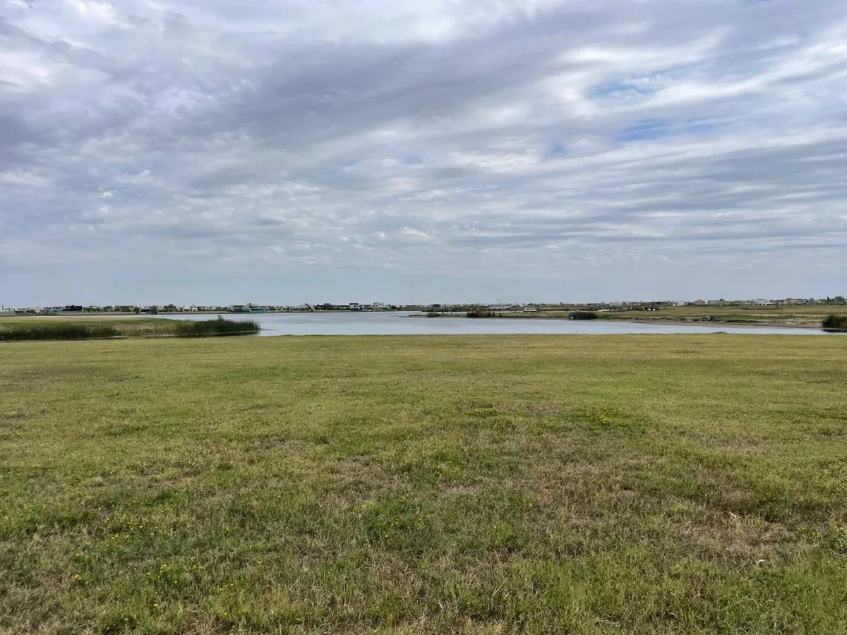 VENTA LOTE AL AGUA AMARRAS PUERTOS ESCOBAR foto 3