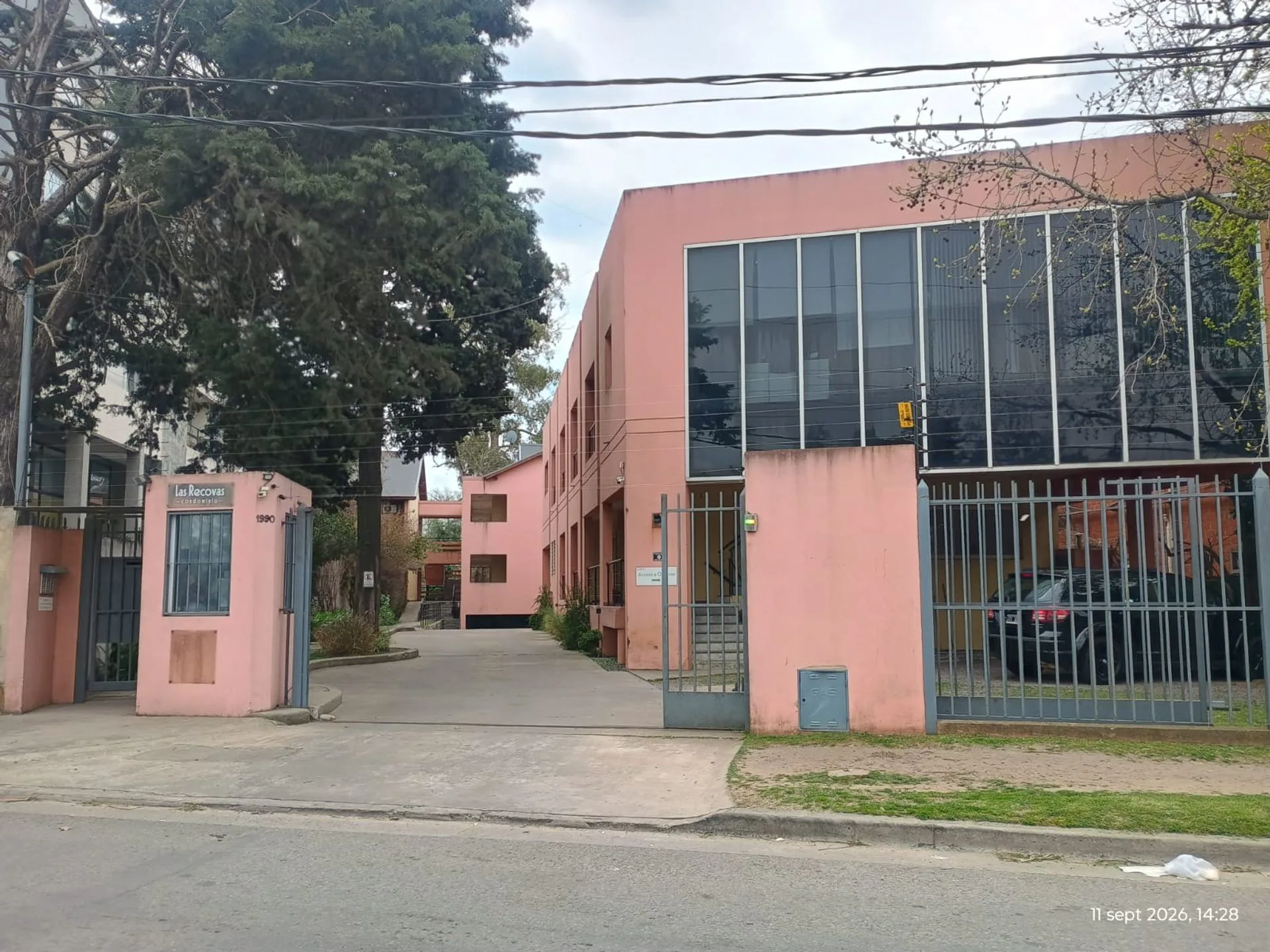 Alquiler Departamento 2 amb Pilar con cochera foto 2