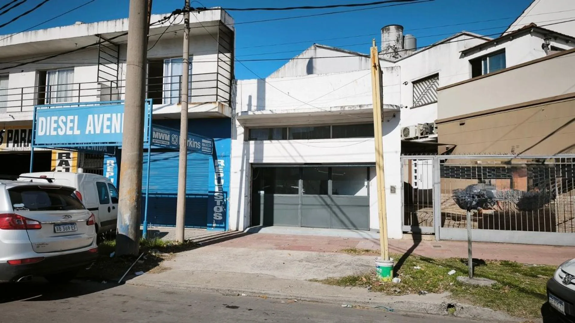 LOCAL EN ALQUILER EN MORÓN SOBRE AVENIDA COMERCIAL foto 2