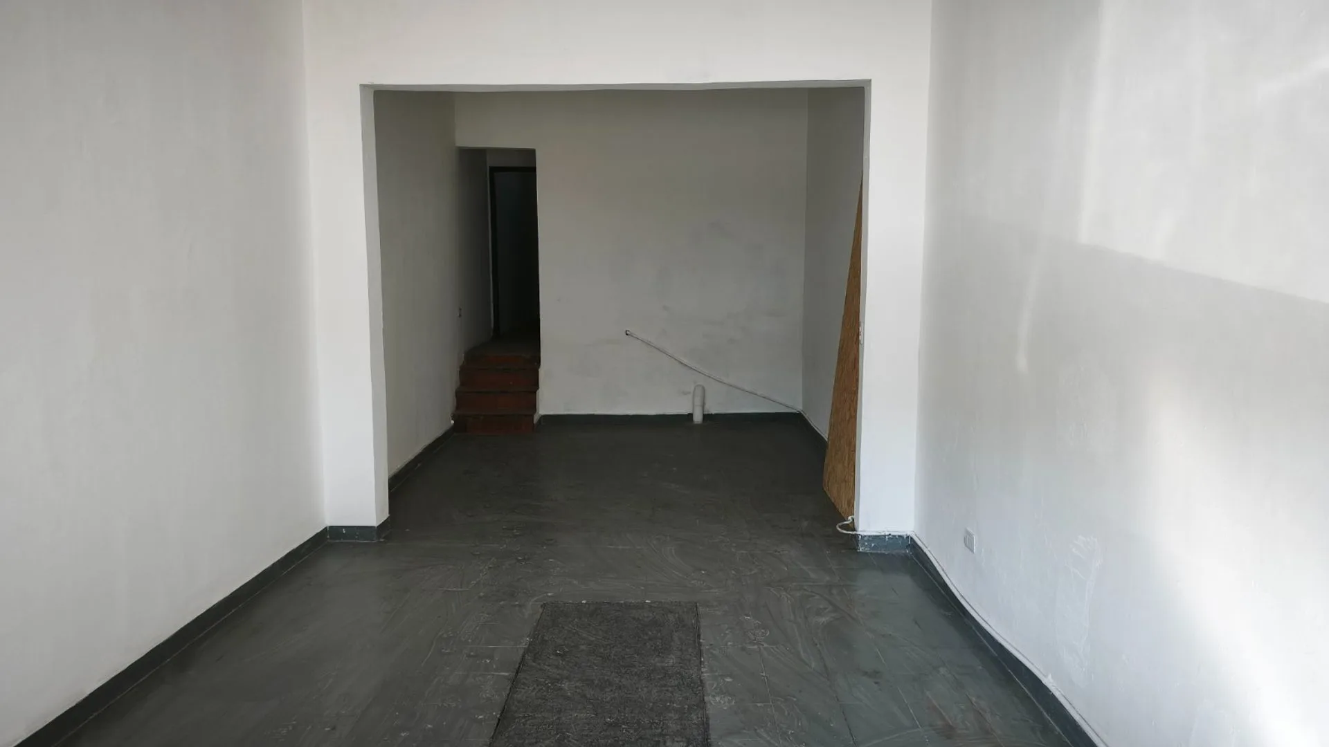 LOCAL EN ALQUILER EN MORÓN SOBRE AVENIDA COMERCIAL foto 3