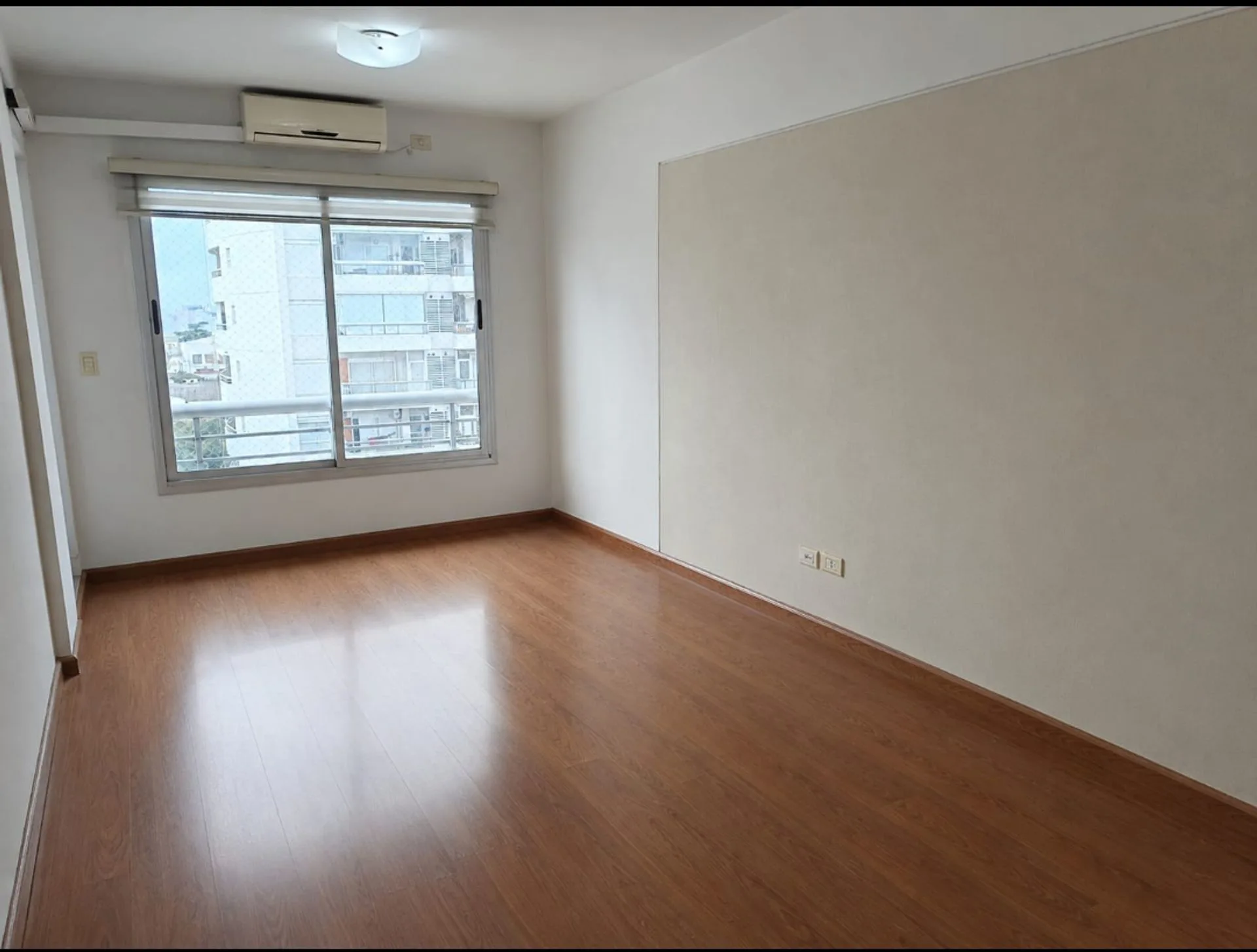 VENTA DEPARTAMENTO 2 AMBIENTES MATADEROS  PILETA foto 4