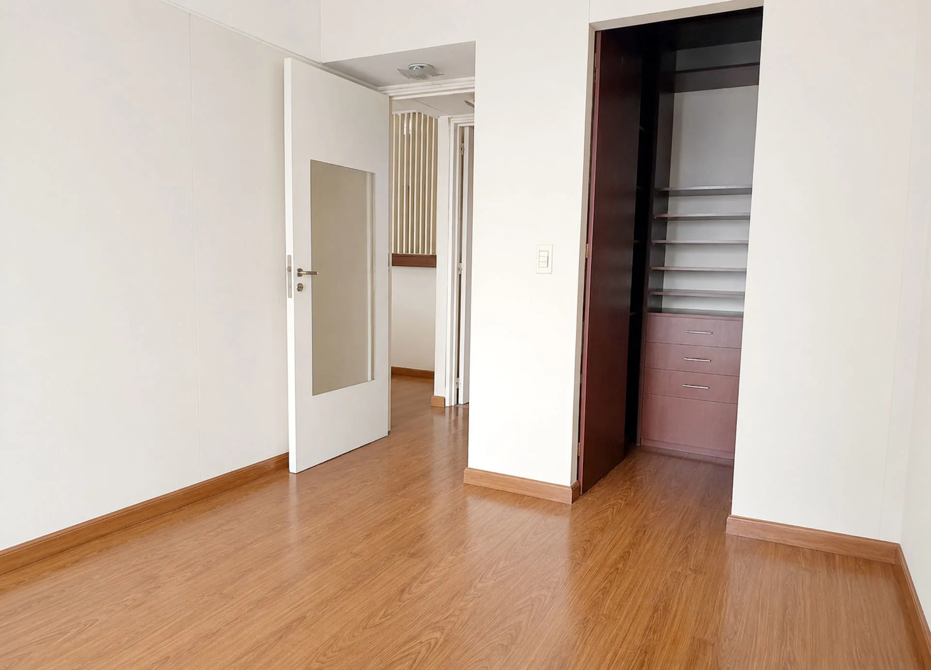 VENTA DEPARTAMENTO 2 AMBIENTES MATADEROS  PILETA foto 5