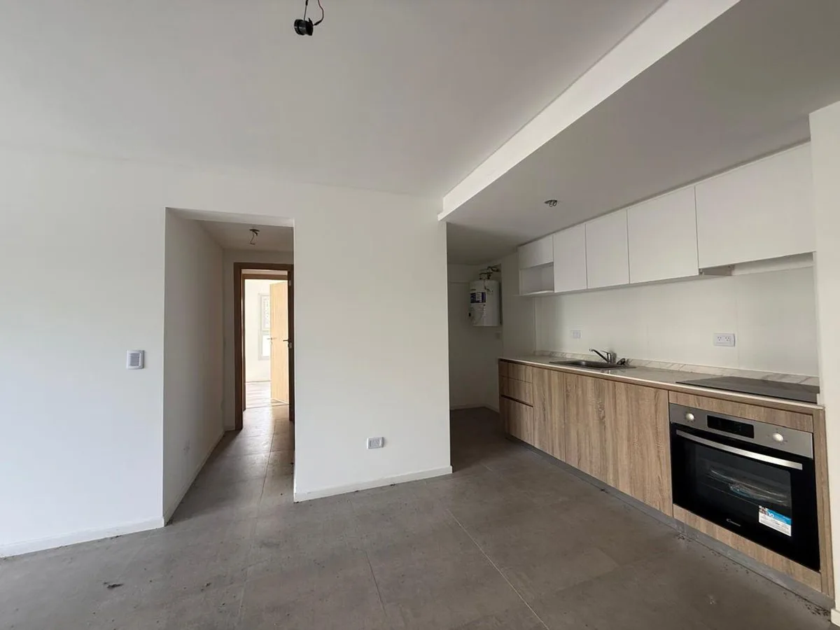 VENTA 3 AMBIENTES CON BALCON ATERRAZADO ITUZAINGO foto 3