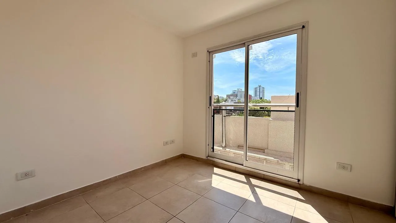 Rawson 200 - Departamento de un dormitorio en venta - Rosario, Refinerías foto 3