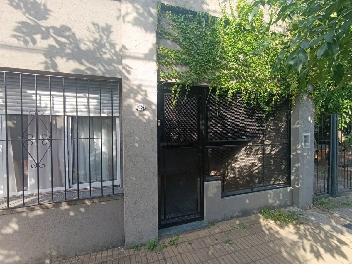 VENTA CASA 5 AMBIENTES PILETA DON TORCUATO foto 5