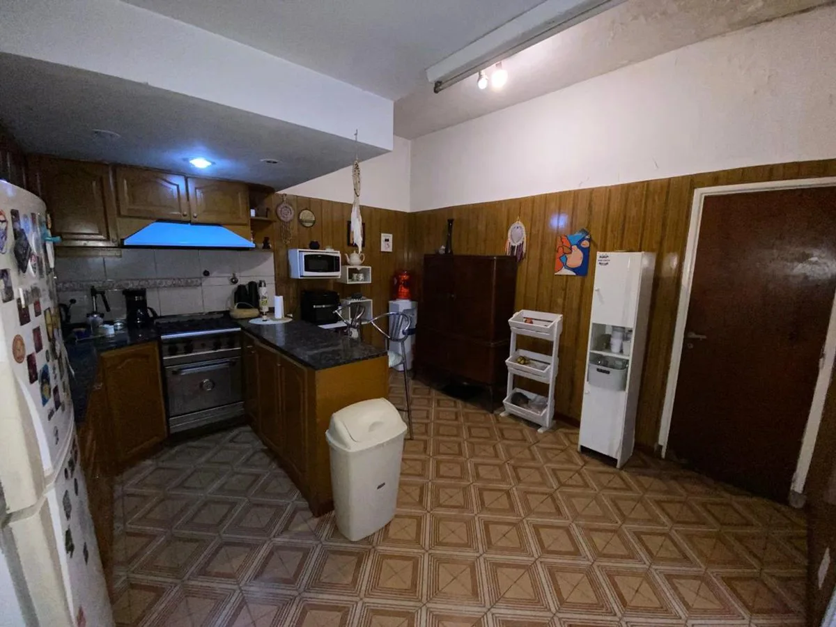 VENTA CASA 4 AMB CON 2 LOCALES VELEZ SARFIELD foto 4