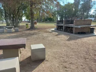OPORTUNIDAD POR VALOR DE VENTA Ideal inversión. Barrio Tres Pinos Lote Barrio la Isla 1000 m2 foto 5