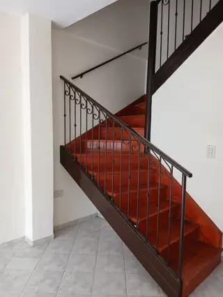 DUPLEX DE 3 AMBIENTES EN PRIMER PISO EN LA MEJOR ZONA RESIDENCIAL DE FLORESTA foto 4