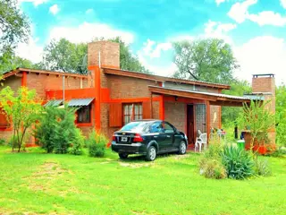 Nº DE REF. 311 COMPLEJO DE CABAÑAS C/INCREIBLE VISTA A LAS SIERRAS EN COSQUIN Bº EL CONDADO foto 2