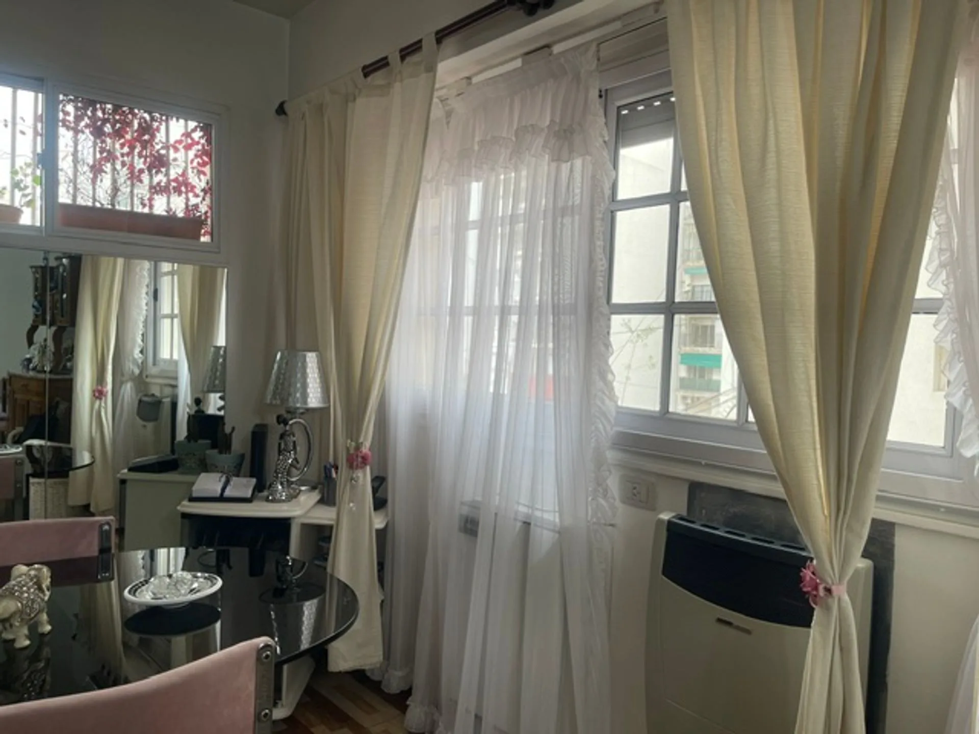 Venta Excelente 2 Ambtes   .M.T. de Alvear 2100 foto 5