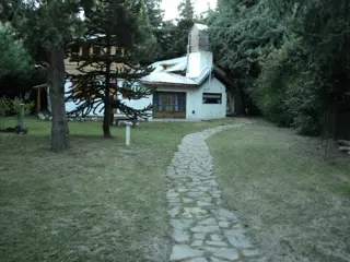 HERMOSA CABAÑA EN BARILOCHE DE 4 AMBIENTES foto 2