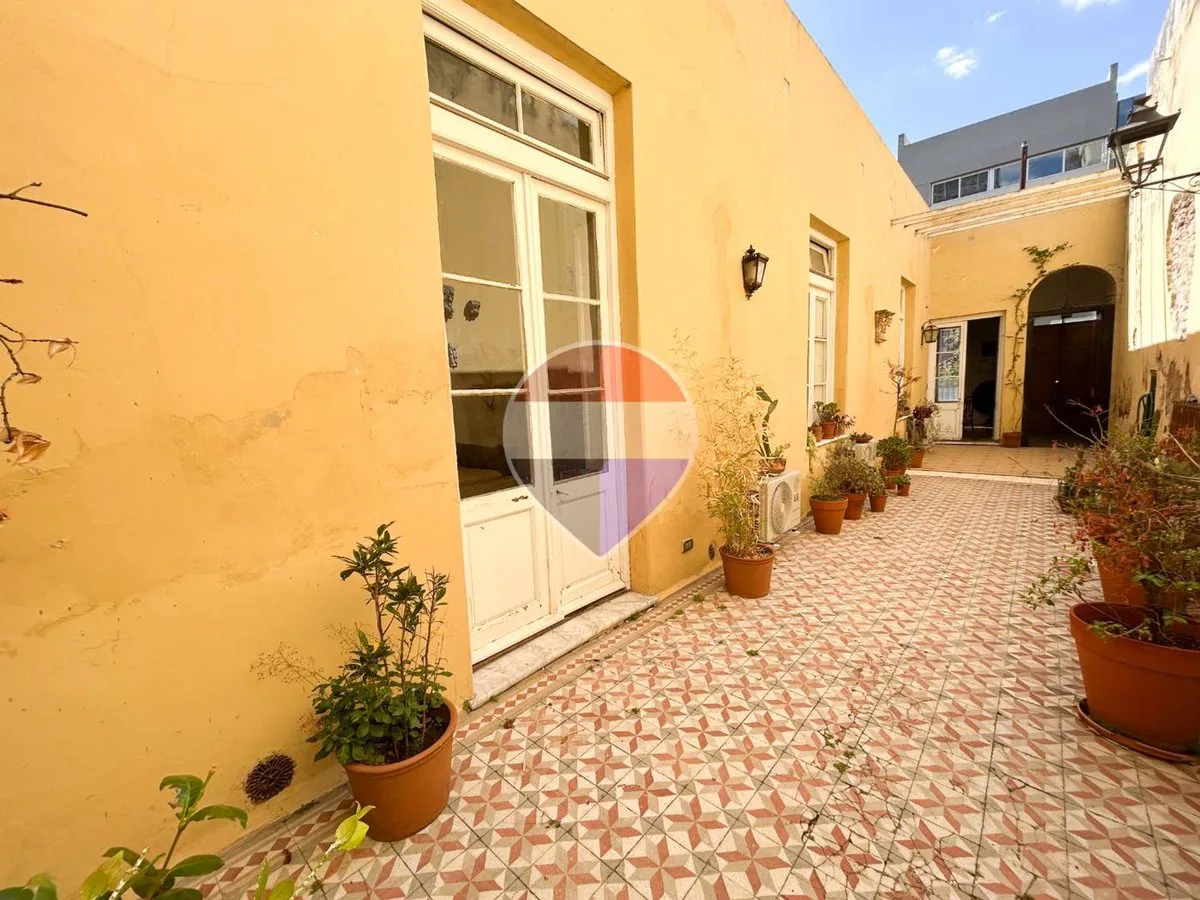CASA 5 AMBIENTES - VENTA BALVANERA foto 3