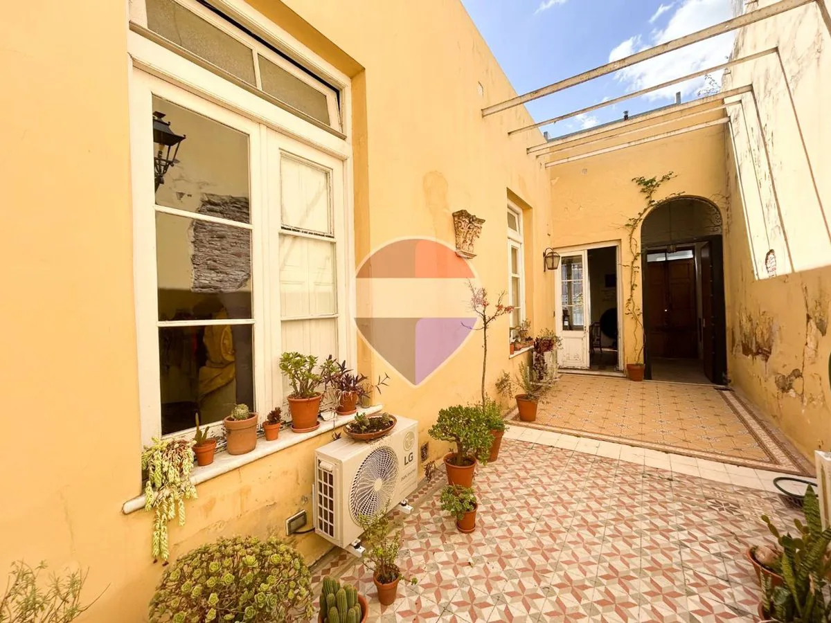 CASA 5 AMBIENTES - VENTA BALVANERA foto 4