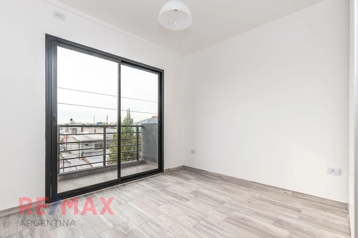DEPARTAMENTO 2 AMBIENTES  EN  VENTA  SAN JUSTO foto 2