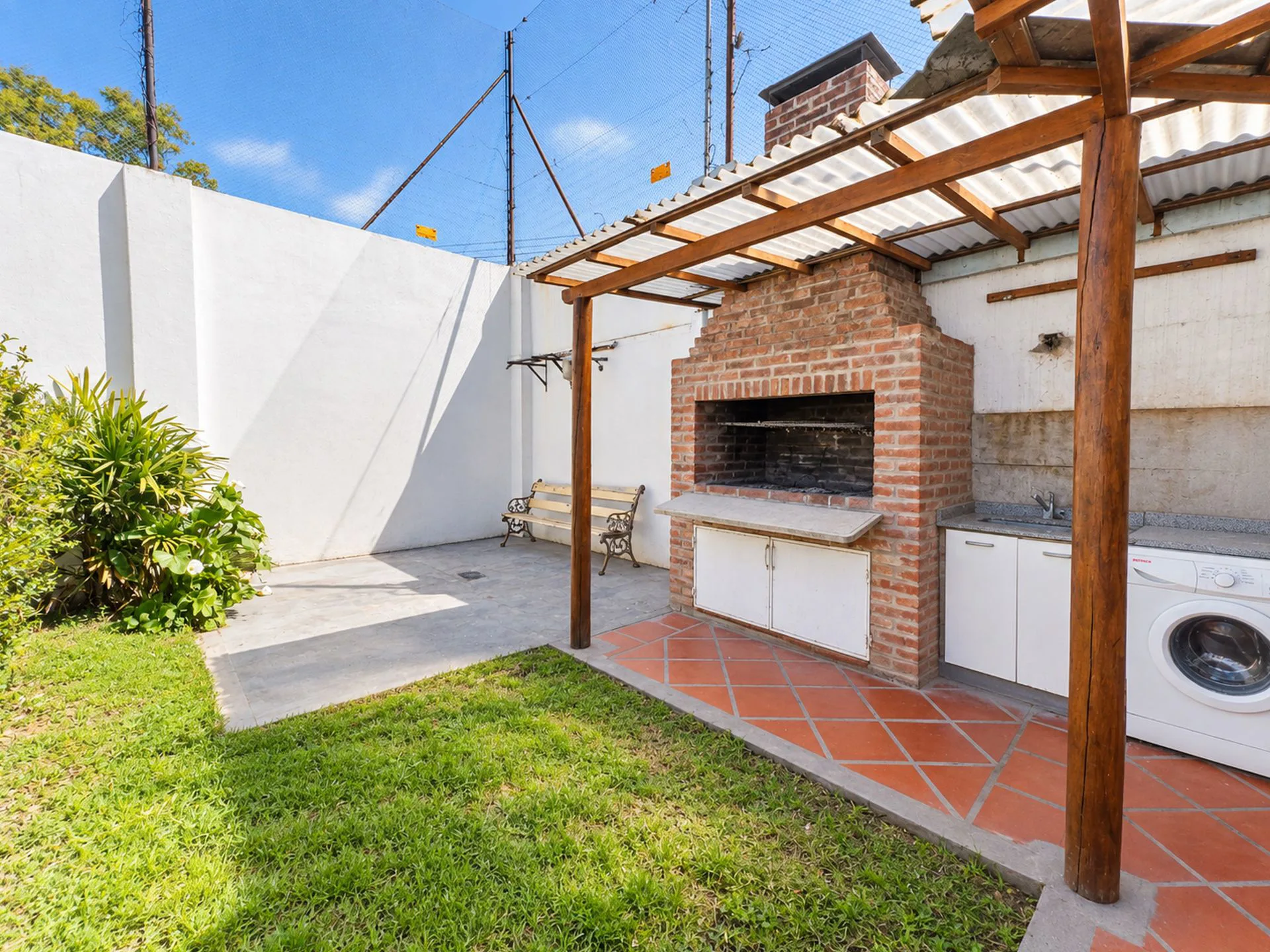 VENTA TRIPLEX 4 AMB BARRIO EL MIRADOR HURLINGAM foto 4