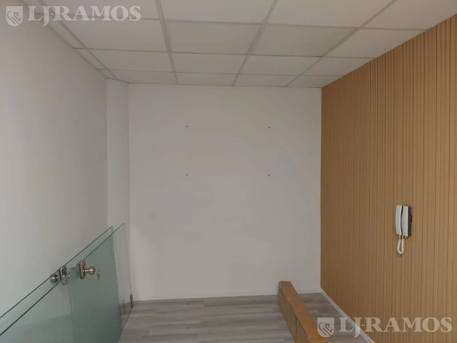 Oficina en alquiler de 125 m2 en Beccar foto 4