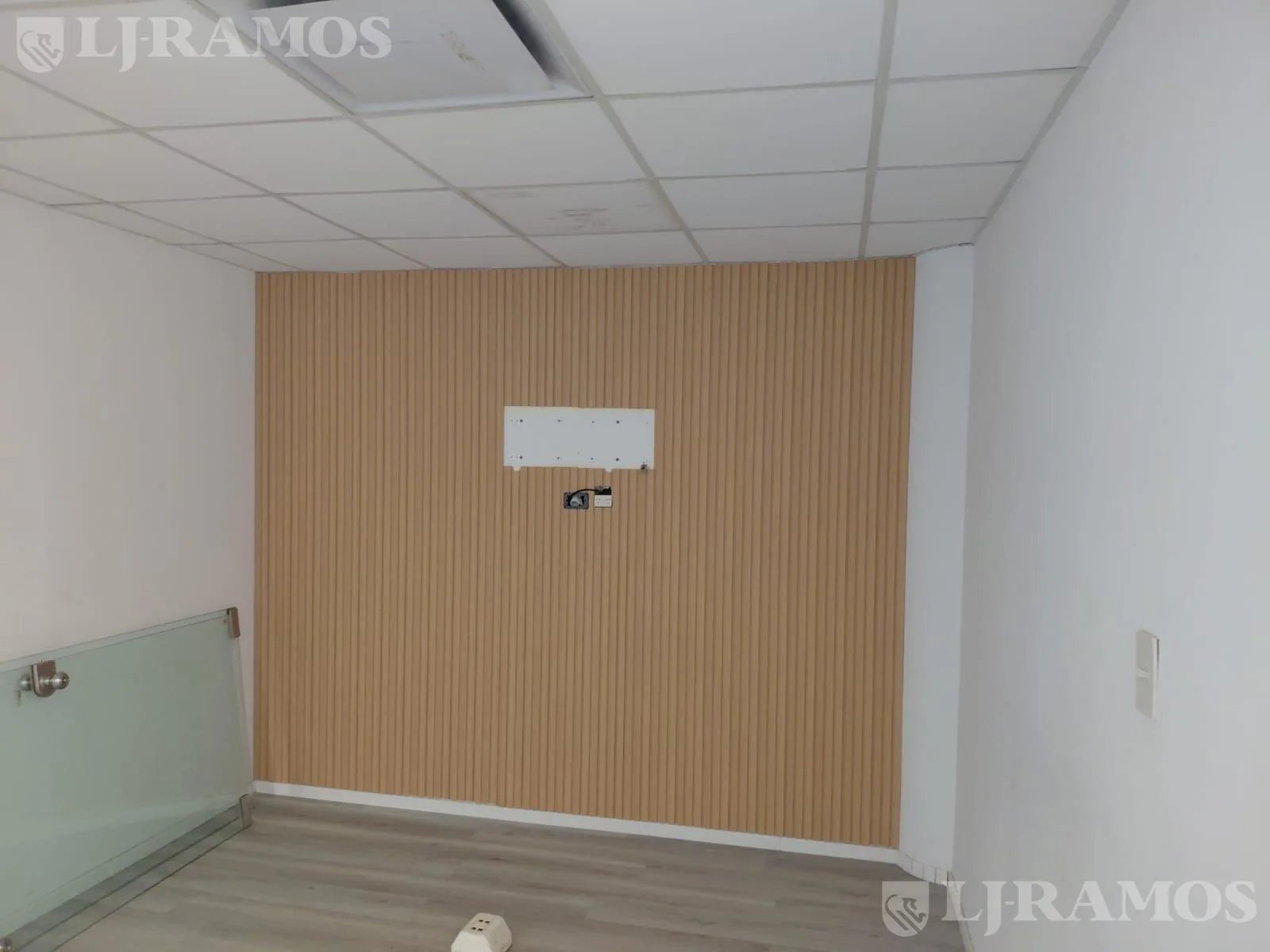 Oficina en alquiler de 125 m2 en Beccar foto 5