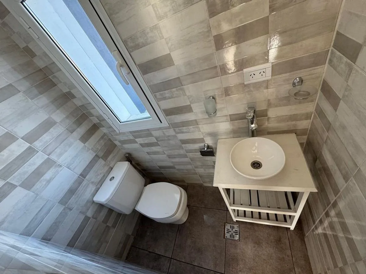 ALQUILER DE PH 2 AMBIENTES CON PATIO Y BALCON. foto 4