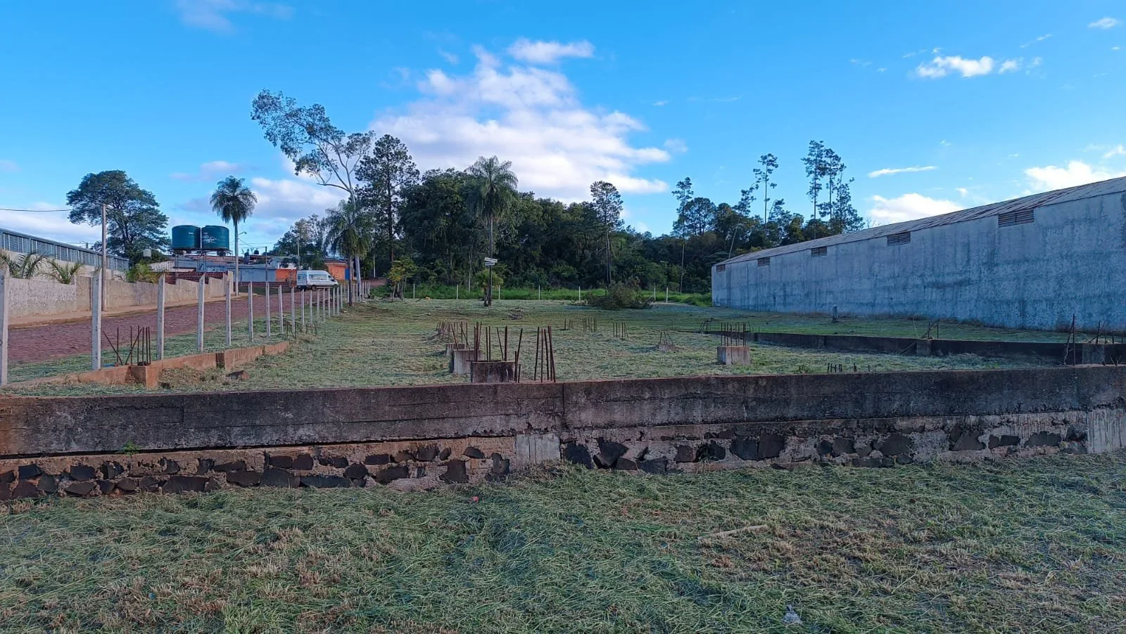 vendo o permuto importante terreno sobre Ruta 12 km 12 cercano a la Saladita Garupa foto 2
