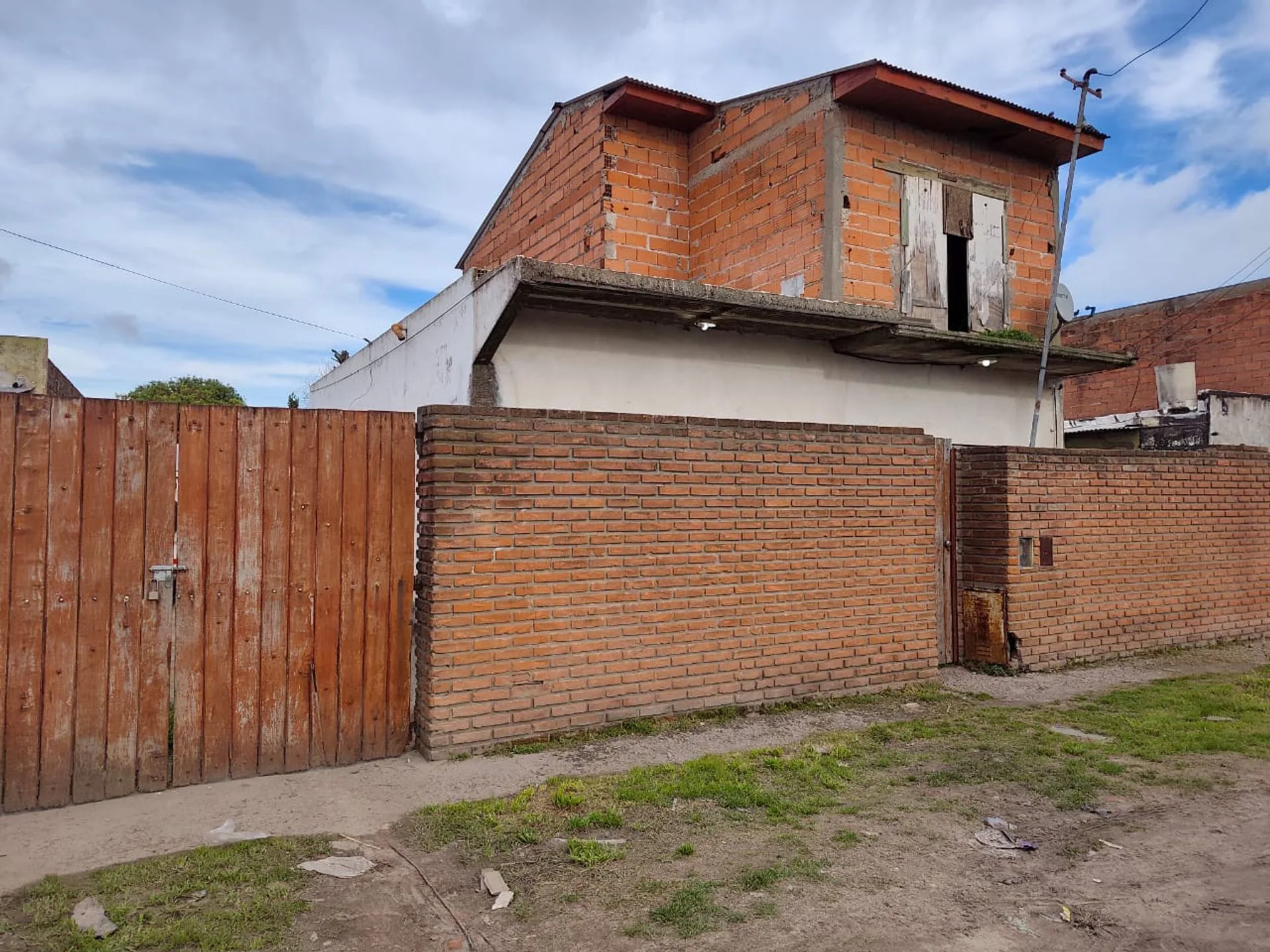 Venta Casa 3 ambientes  barrio San Antonio foto 2