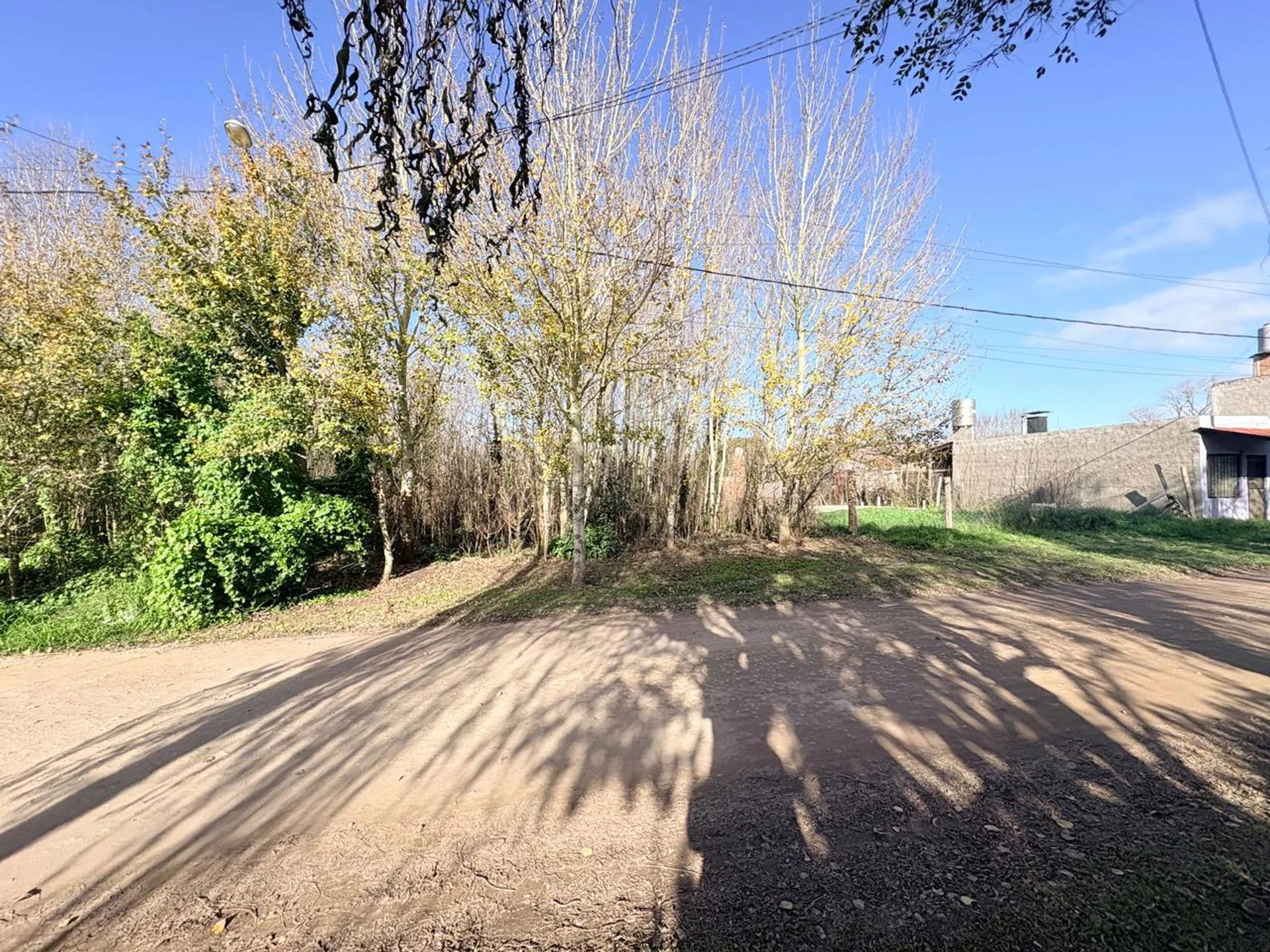 Venta terreno Felix Camet foto 2