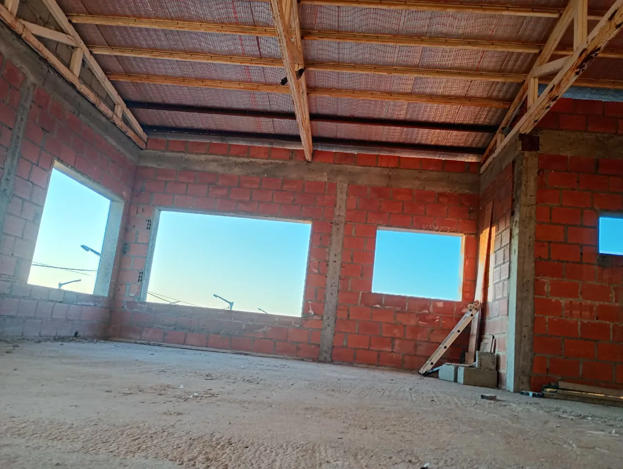 VENTA – CASA EN CONSTRUCCIÓN – SAN MARTÍN NORTE foto 4