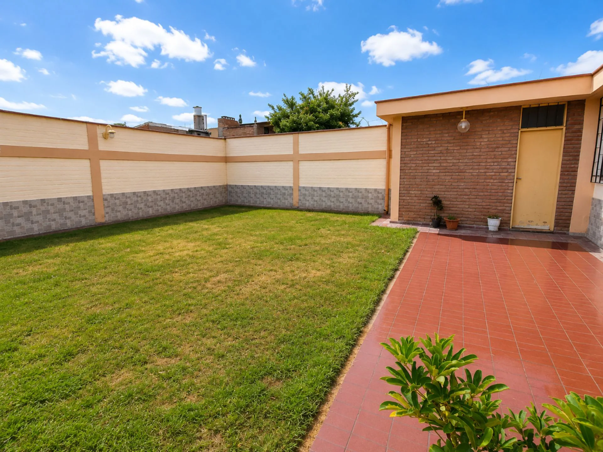 Casa en Venta Barrio Santa Ana Gllen foto 4
